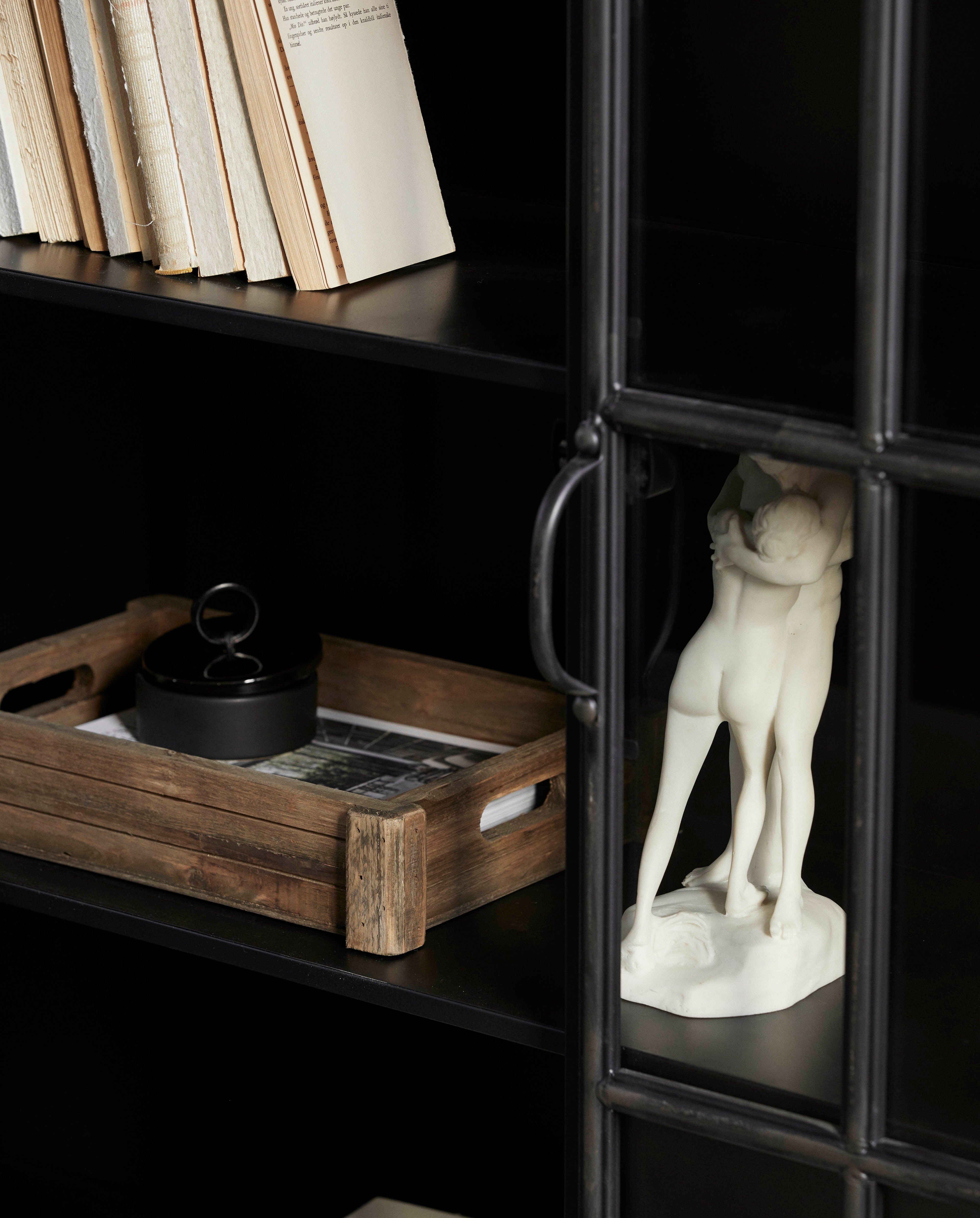 DOWNTOWN cabinet, 3 doors - black