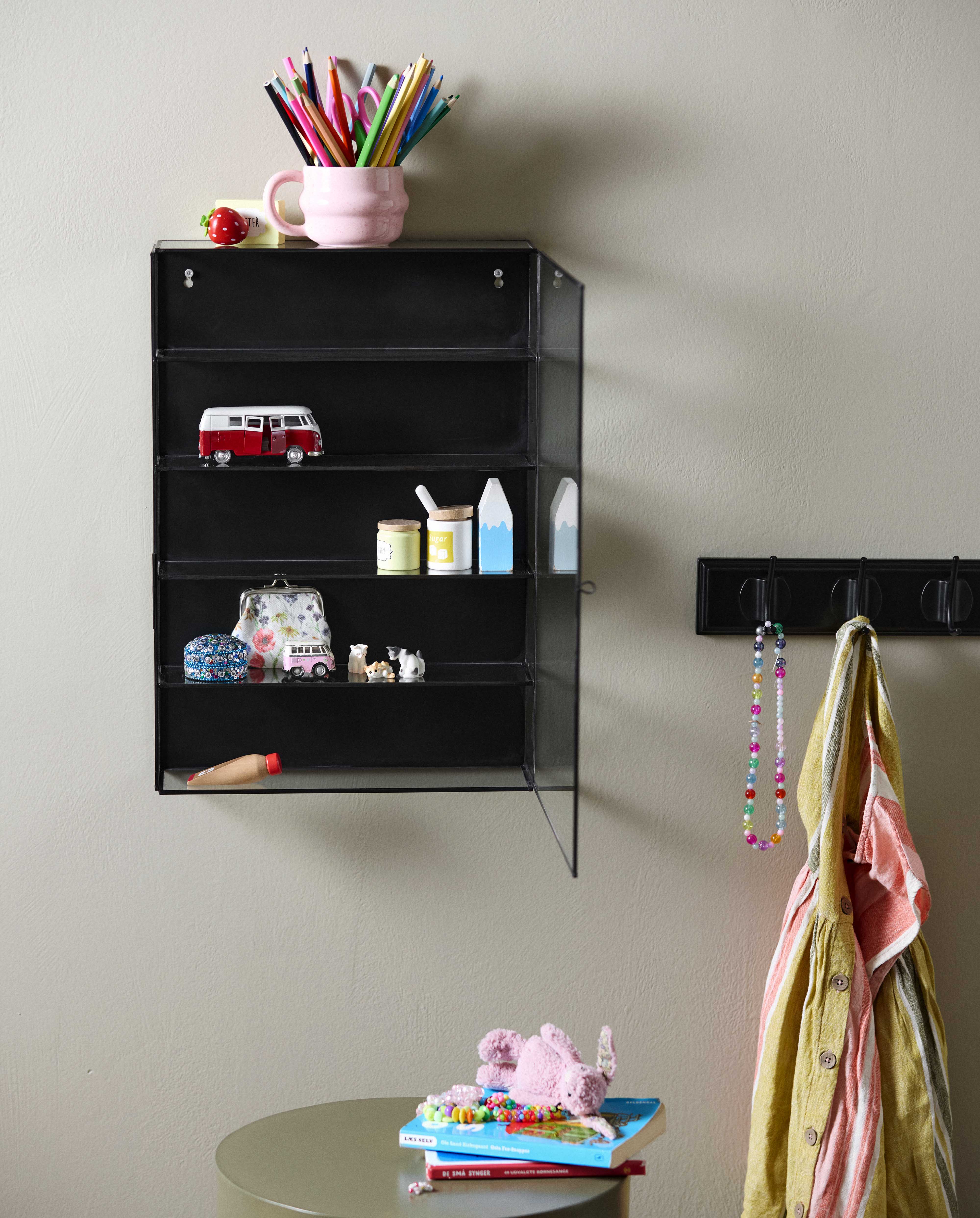 EDGY coat rack, 3 hooks - black w. black finish