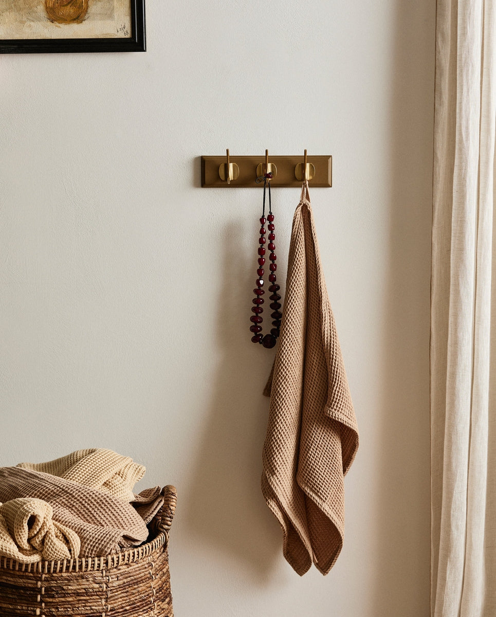 EDGY coat rack, 3 hooks - camel