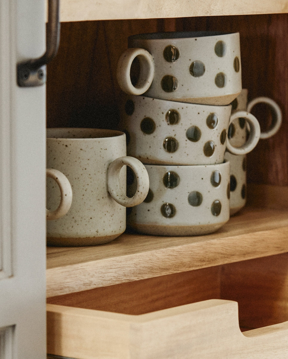 GRAINY tea cup w. handle - sand/green