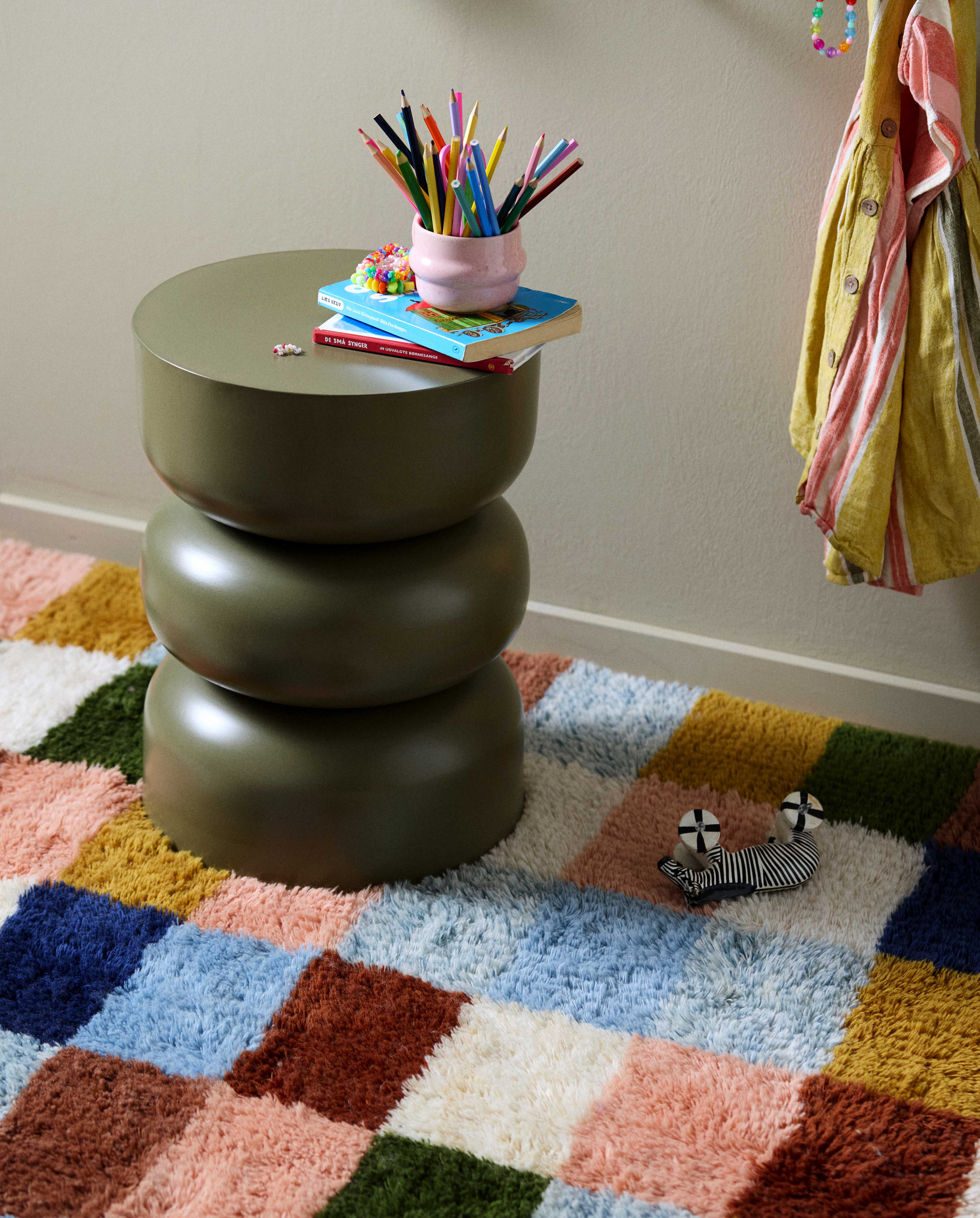 ALMA side table - dark green