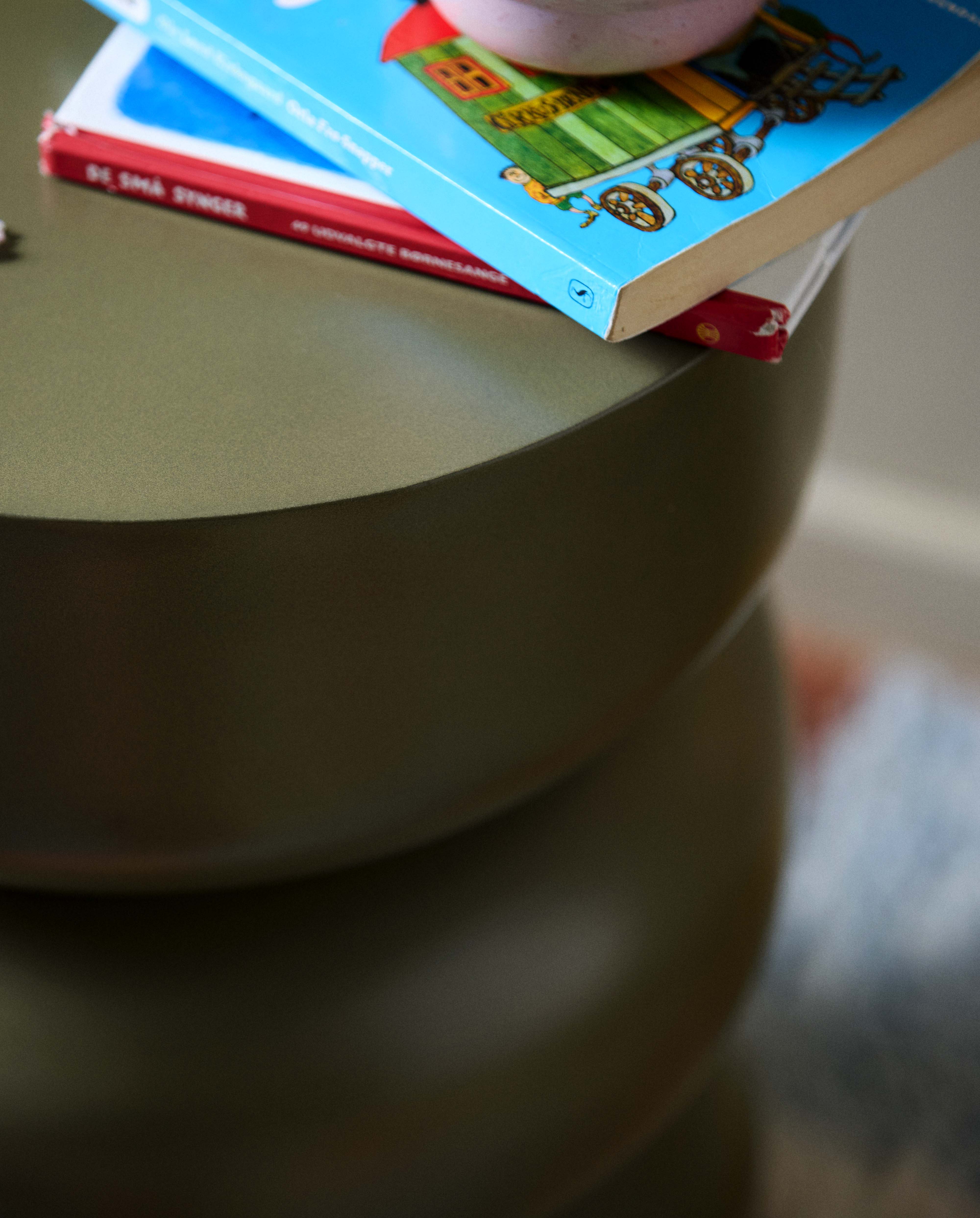 ALMA side table - dark green