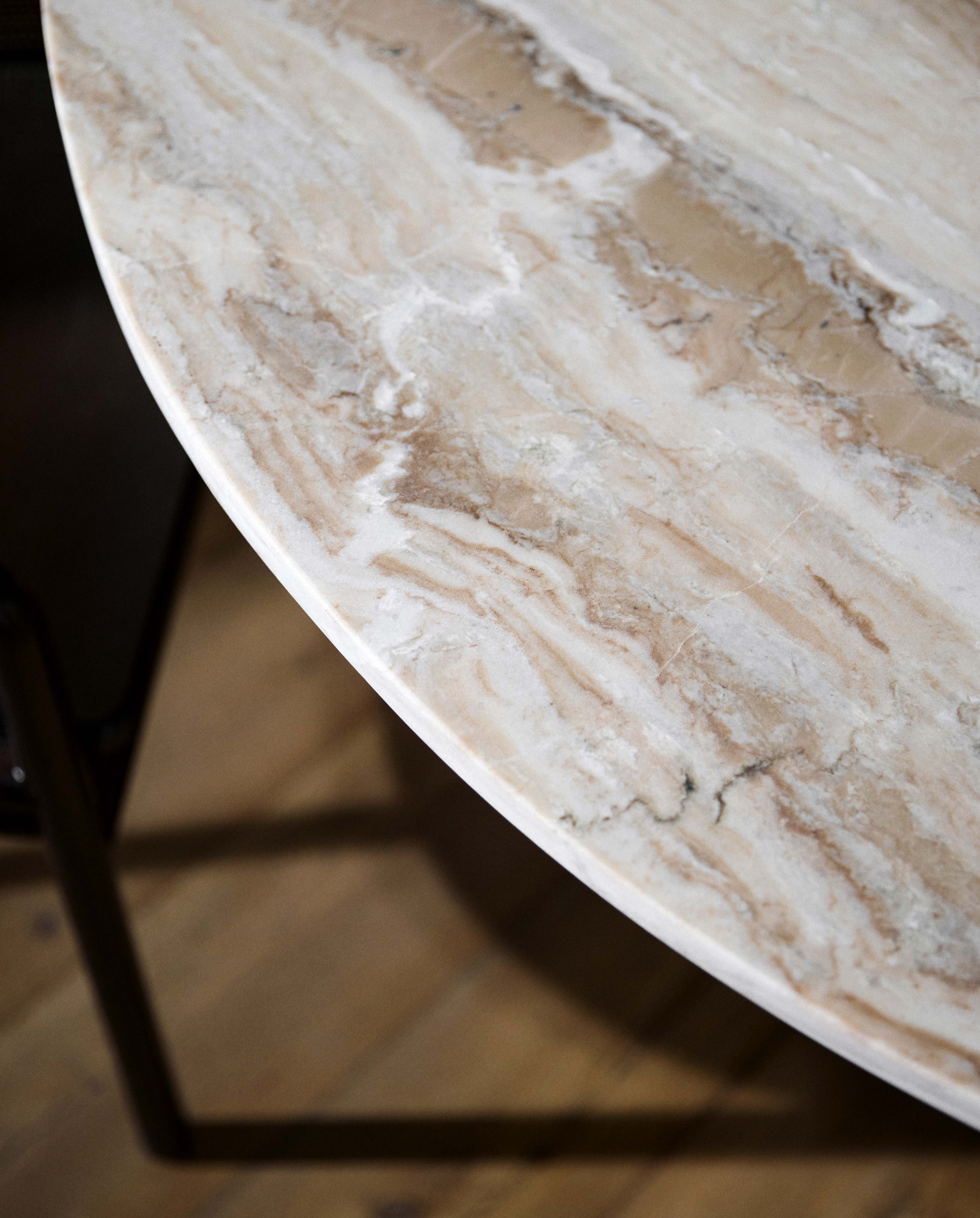 ERIE round dining table wood finish w. Ivory nature marble tabletop