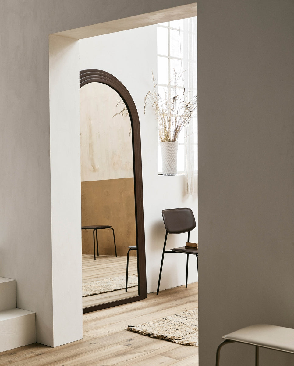 ESA dining chair - brown