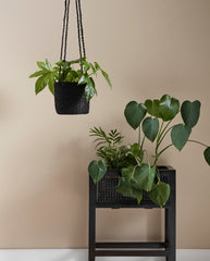 Jute hanging pot with pvc inside - black