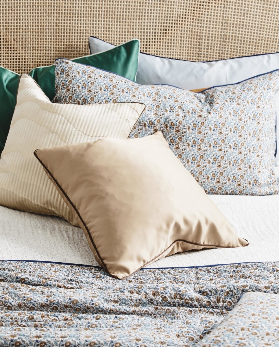 AIN cushion cover, S - light brown/brown